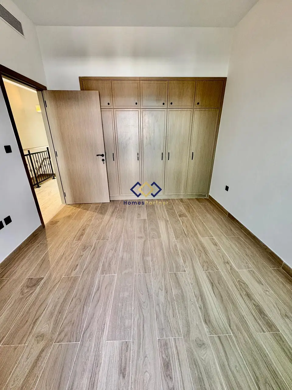 Single Row I Brand New I Ready to Move In