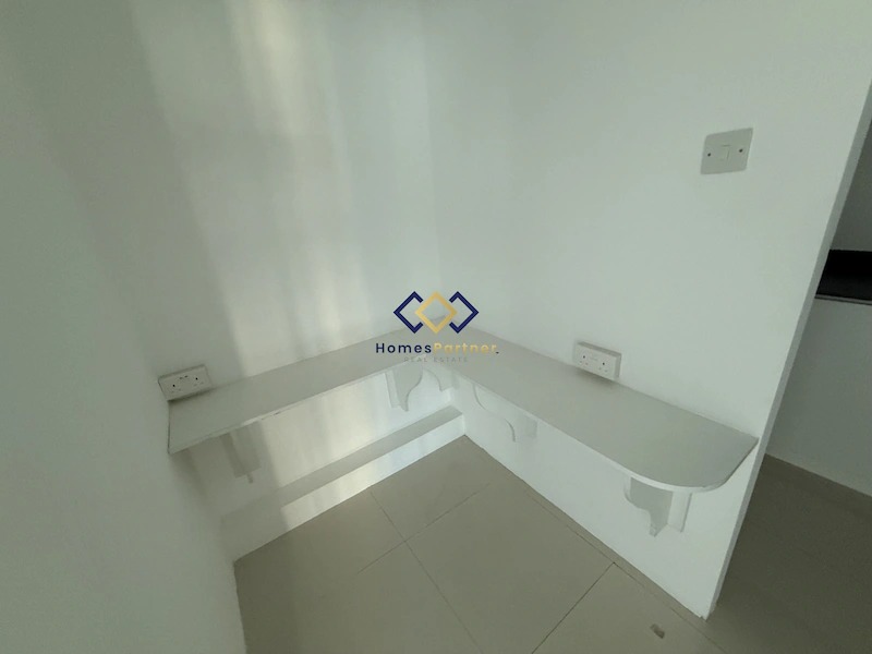 Fitted | Unfurnished | Open Space | Canal View