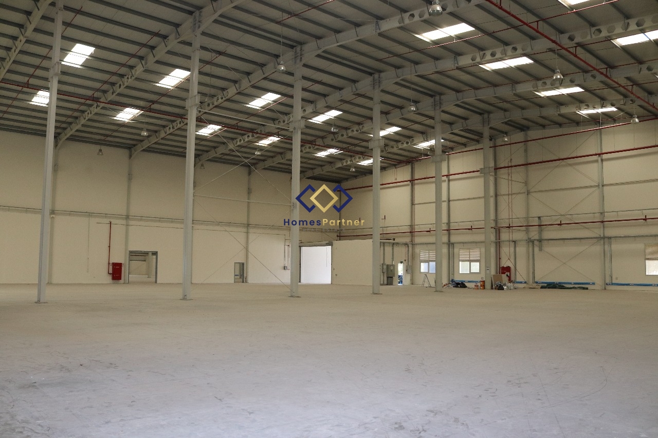 HUGE WAREHOUSE I MEZZANINE OFFICES I 660KW I  PRIME LOCATION I DIP-2