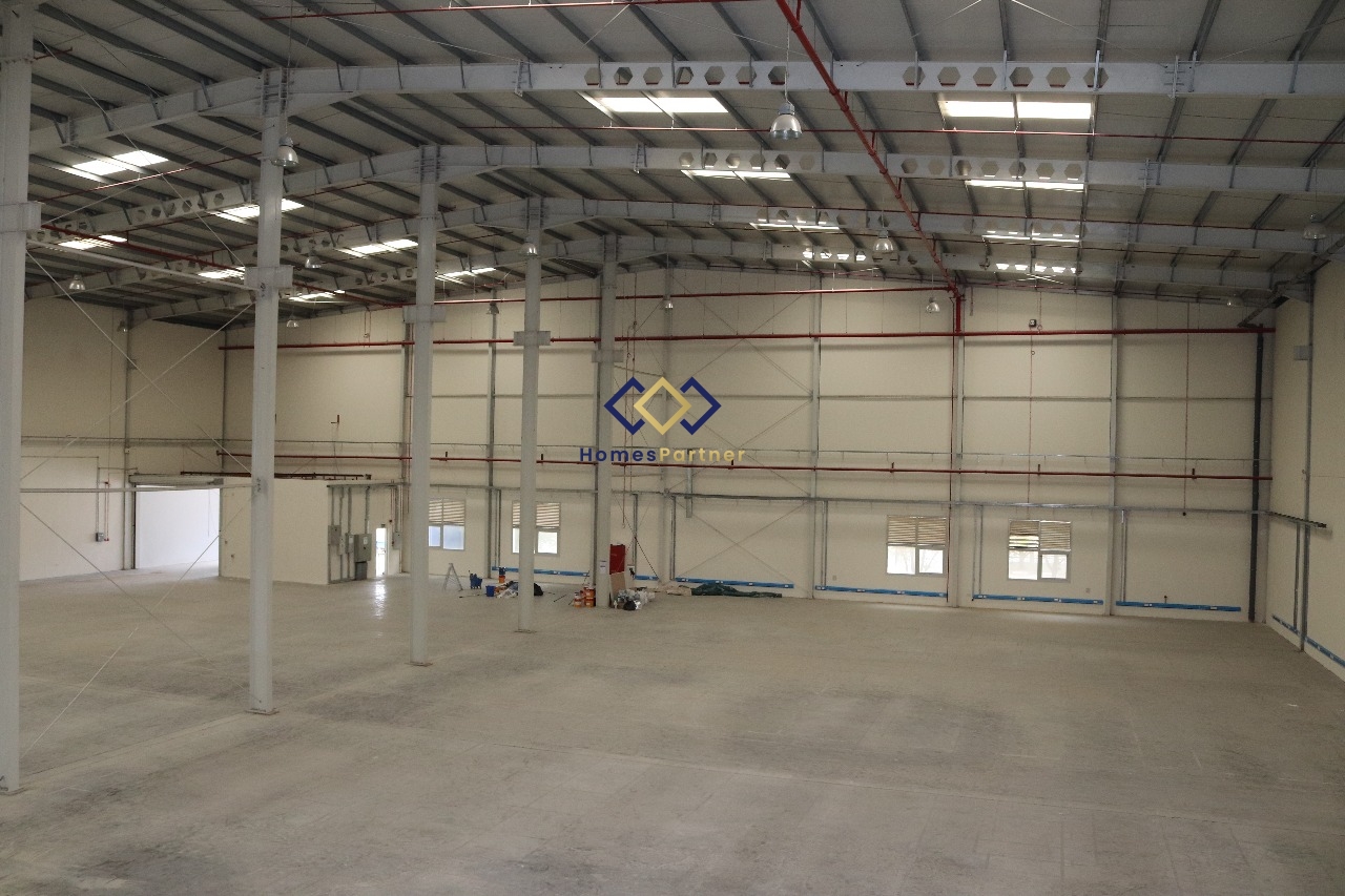 HUGE WAREHOUSE I MEZZANINE OFFICES I 660KW I  PRIME LOCATION I DIP-2