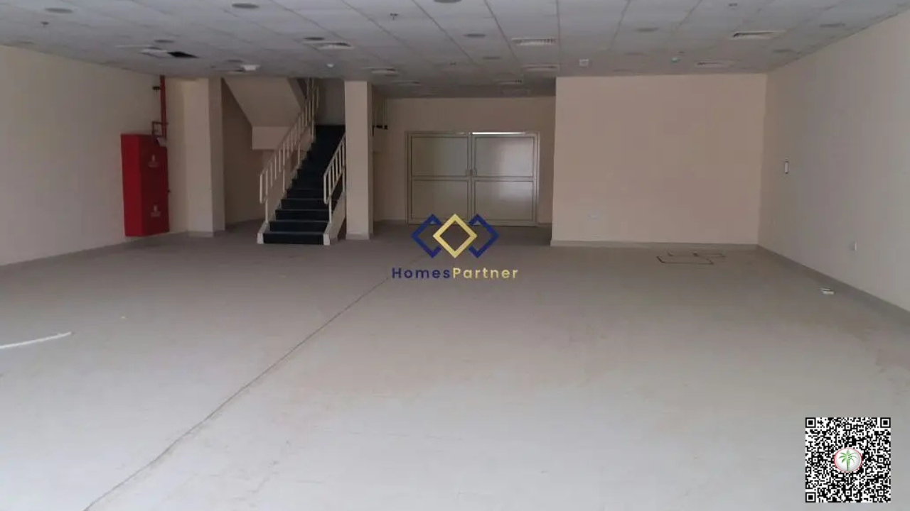 Ground with Mezzanine Showroom | Prime Location | Near To Metro I Well Maintained