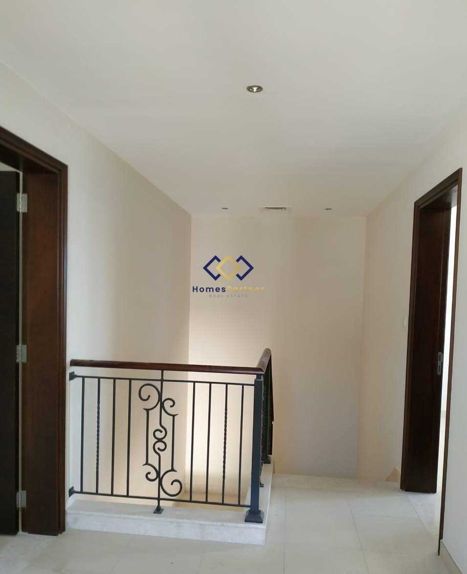 Landscaped | Close to park and pool | Fully upgraded I VOT
