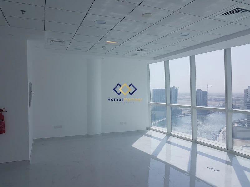 Unfurnished | Open Space | Fitted