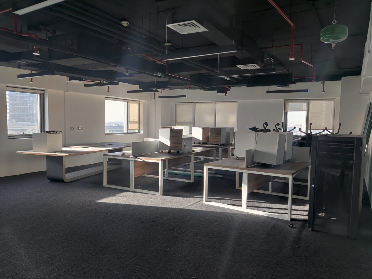 | FURNISED | FITTED | VACANT | OFFICE IN BUSINESS BAY