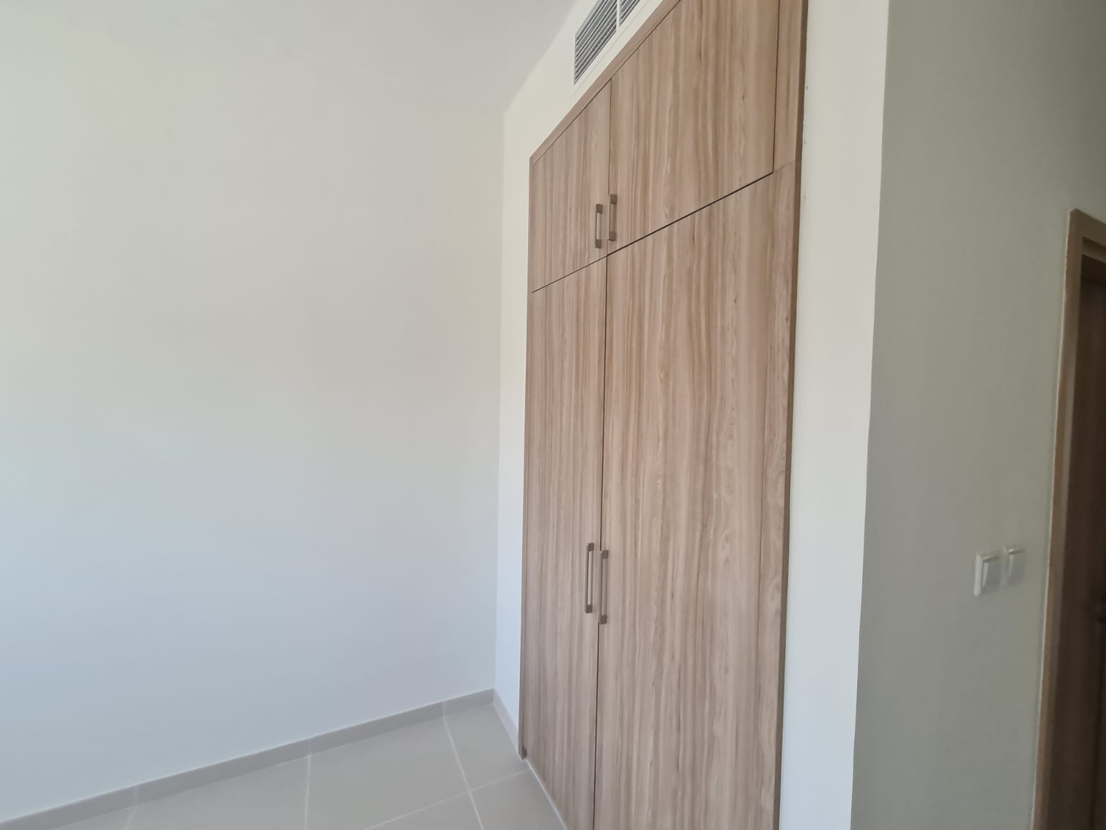 Brand New II Single Row II 2 BR + Maid's Room Townhouse II Sale