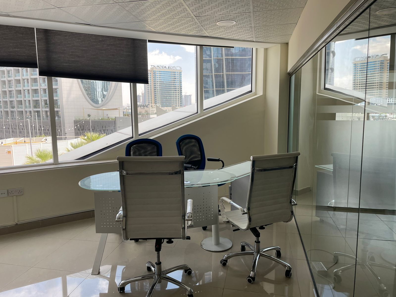 FULLY FURNISHED |1,300 SQ FT OFFICE |  FULLY FITTED | WASHROOM  AND PANTRY INSIDE |