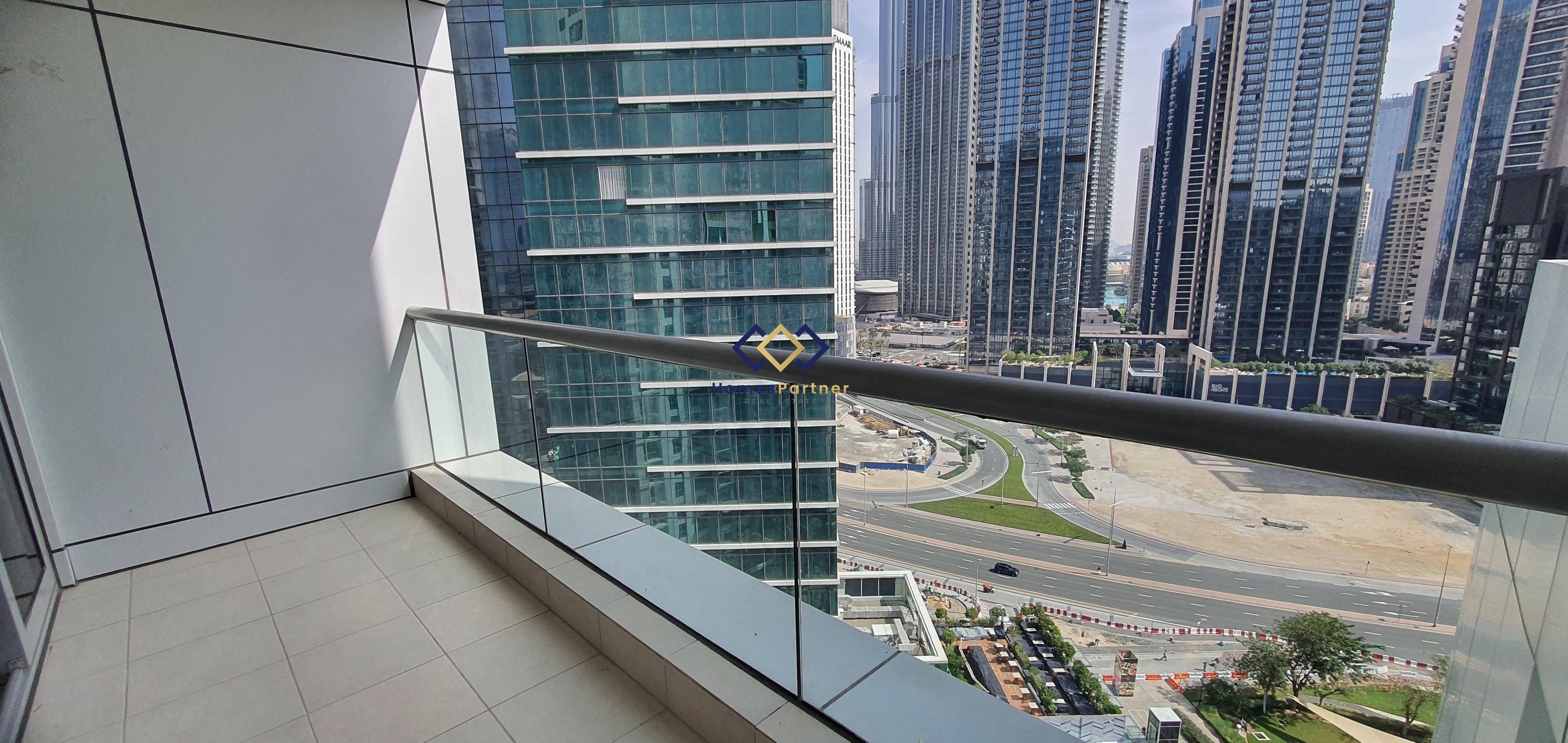 2 BEDROOMS IN EXECUTIVE TOWER | BURJ KHALIFA VIEW | VACANT | WELL MAINTAINED