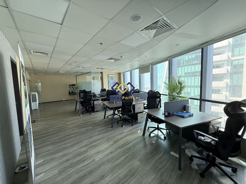 Fitted | Furnished | Near Metro