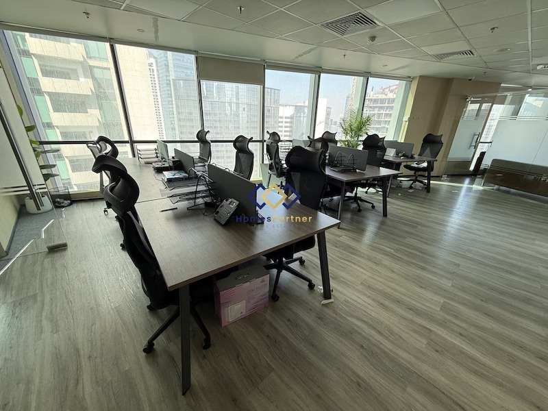 Fitted | Furnished | Near Metro