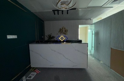 Fitted | Furnished | Near Metro